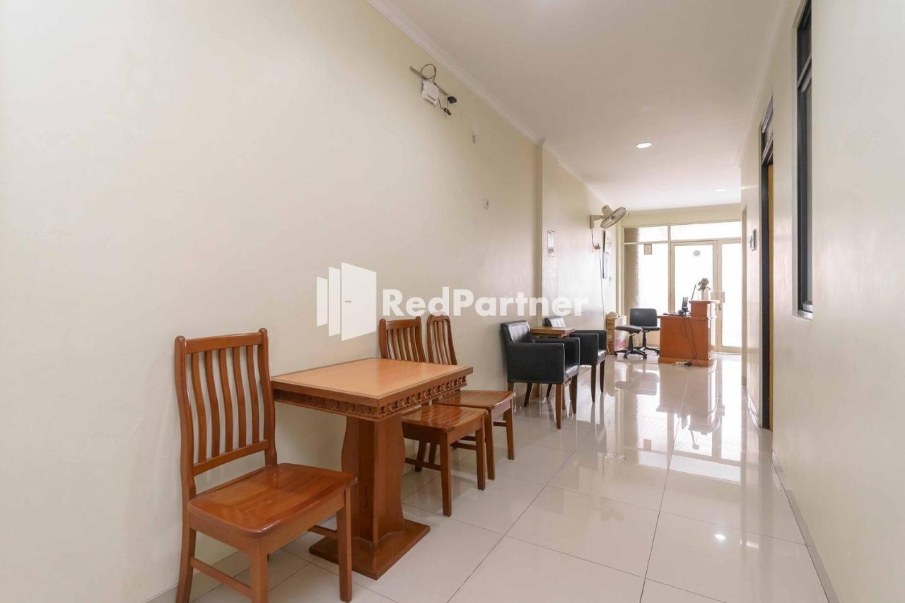 Jo Residence Syariah Redpartner Jakarta Ngoại thất bức ảnh